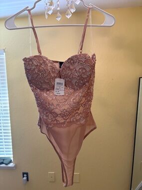 Windsor Embellished Lace Bodysuit - Dusty Rose